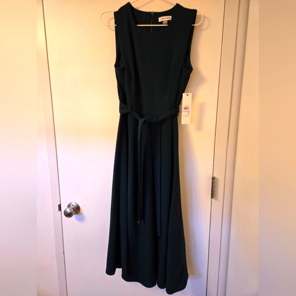 NWT Calvin Klein‎ Dark Green Sleeveless Belted Dress
